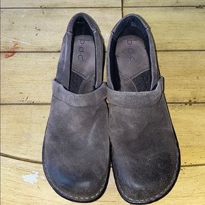 Women’s BOC slip-on clog type shoe!